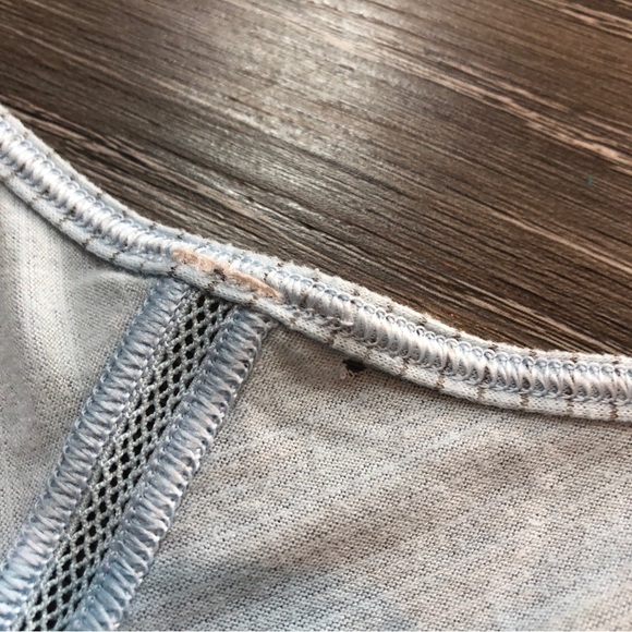 Lululemon Womens Racerback Tank Blue Grey Striped Lightweight Athletic Sz Small - Picture 6 of 8